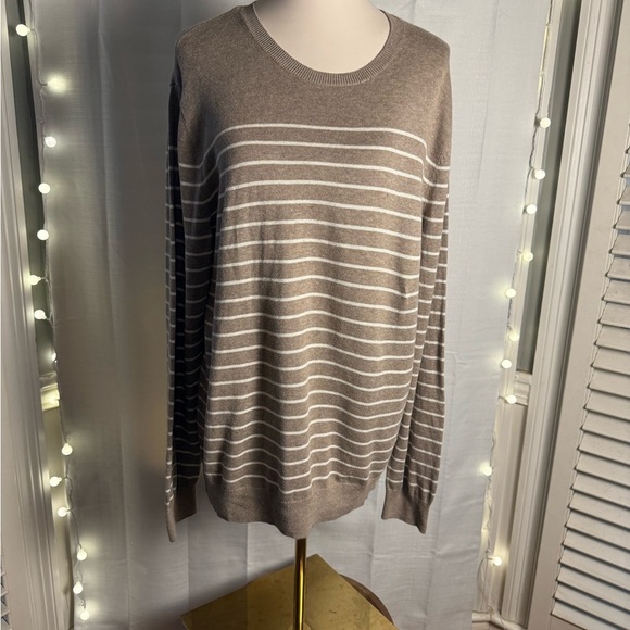 Banana Republic Brown and White Crewneck Sweater with Stripes - Picture 4 of 7